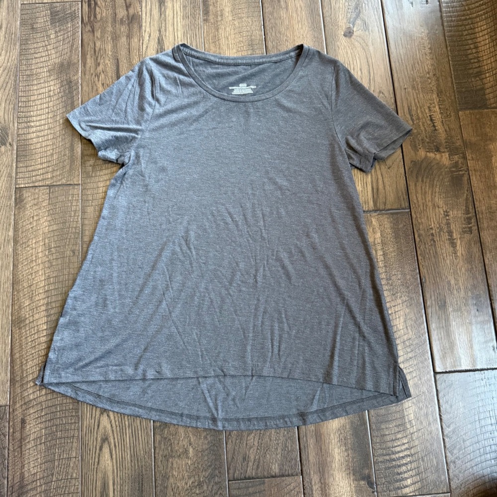 Womens NWOT Charcoal Heather Grey Short Sleeve super soft‎ T-Shirt Size M